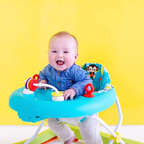 Bright Starts, Andador y Centro de actividades Giggling Safari con 3 alturas regulables, asiento acolchado, patas de goma antideslizantes