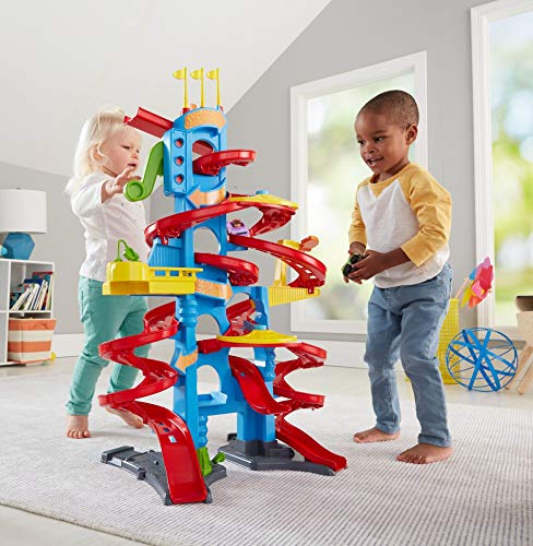 Fisher-Price fxk59 Little People Hochhaus de Carreras Auto rennbahn con Sonidos Incluye 2 Figuras, a Partir de 18 Meses, Aprox. 93 cm de Alto