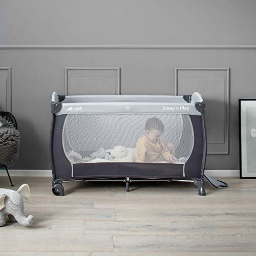 Hauck Sleep N Play Center - Cuna de viaje 7 piezas hasta 15 kg, altura recién nacido, con apertura lateral, ruedas, colchón, cambiador bebe, bolsa de transporte, plegable y regulable, gris