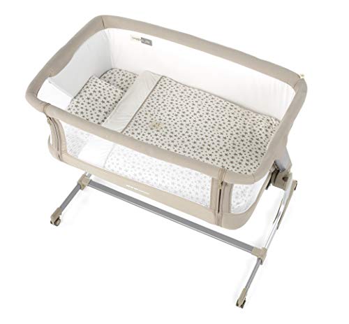 Jané Baby Side - Cuna Colecho, De 0 A 9 Kg., 6 Posiciones, Apta Para Todas Las Camas, Colchón Reclinable, Desmontable, Incluye Edredón, Sábanas Y Cojín, 100% Algodón, Con Ruedas, Unisex