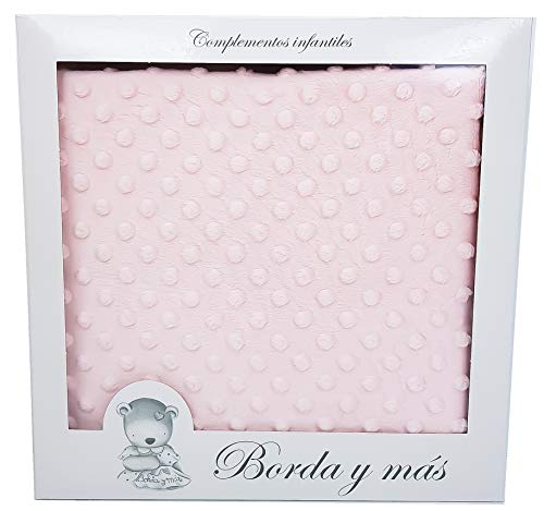 Manta bebe personalizada con nombre bordado. Medidas 80x110 cm. Tacto terciopelo (Rosa)