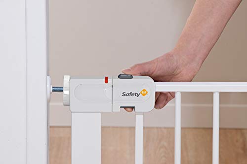 Safety 1st Auto Close Barrera seguridad niños, Barrera escalera bebé y perros, cierre automatico ultra seguro, 80 cm hasta 136 cm con extensiones, color blanco