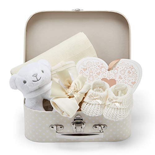 Baby Box Shop – Cesta para baby shower para bebé niña con regalos de bebé incluyendo un sonajero, placa colgante, babero, calcetines, guantes y sombrero