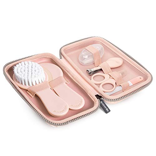 Suavinex, Neceser Set Manicura para Bebés +0M con Cepillo, Peine, Cepillo Dental, Tijeritas, Lima, Cortaúñas, Color Rosa