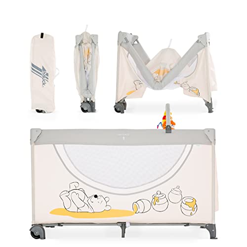 Hauck Disney Cuna de Viaje Dream N Play Go, para Bebes y Niños de Nacimiento hasta 15 kg, 120 x 60 cm, Ruedas, Arco Móvile, Plegable, Compacta, Ligera, Bolsa de Transporte, Winnie Beige