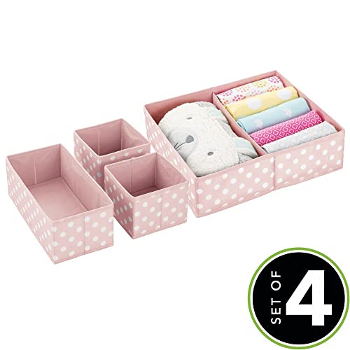 mDesign Juego de 4 cajas organizadoras para armarios – Ideales organizadores para cajones con varios apartados para habitación infantil – Versátiles cestas de tela en 3 tamaños – rosa y blanco