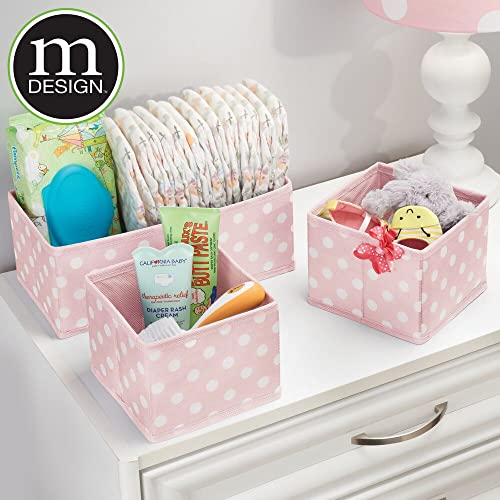 mDesign Juego de 4 cajas organizadoras para armarios – Ideales organizadores para cajones con varios apartados para habitación infantil – Versátiles cestas de tela en 3 tamaños – rosa y blanco