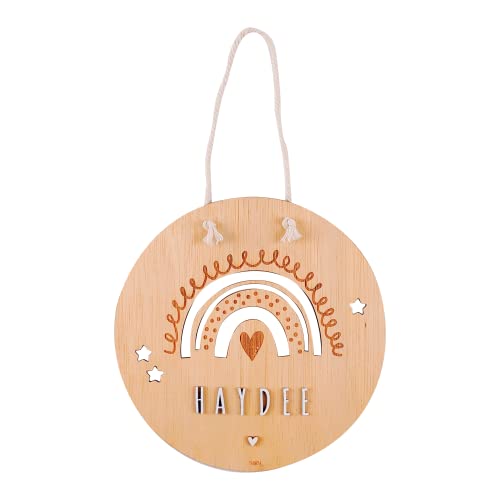 Placa decorativa de madera con nombre, con diseño de arcoiris calado. Rotulo de madera personalizable con nombre, para colgar en la puerta o pared de la habitacion infantil como decoración de bebe