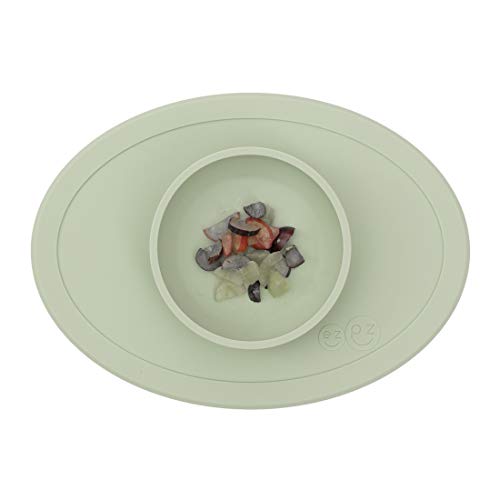 ezpz Tiny Bowl 4 Meses +. Bowl 100% De Silicona Con Mantel Individual Incorporado Para Primeros Alimentos, Facilita El Baby Led Weaning. Se Adapta A Todas Las Bandejas De Trona. Salvia