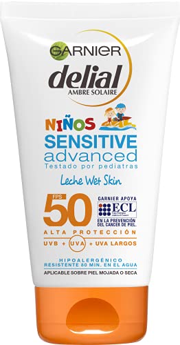 Garnier Delial Niños Sensitive Advanced - Protector Solar Leche Wet Skin para Pieles Claras, Sensibles e Intolerantes al Sol, IP50-150 ml