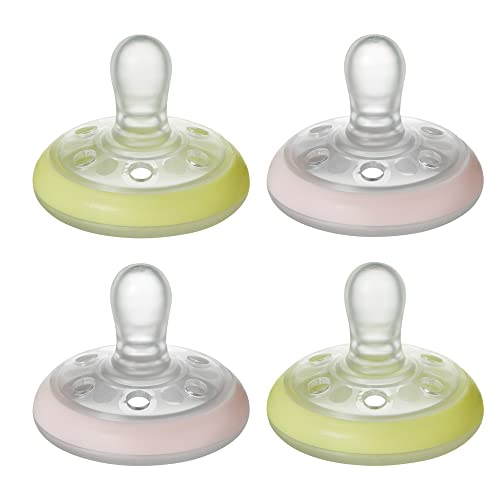 Tommee Tippee Chupete con Forma de Pecho Night, Textura Similar a la Piel, Diseño Anatómico Simétrico, 0-6 Meses, Set de 4