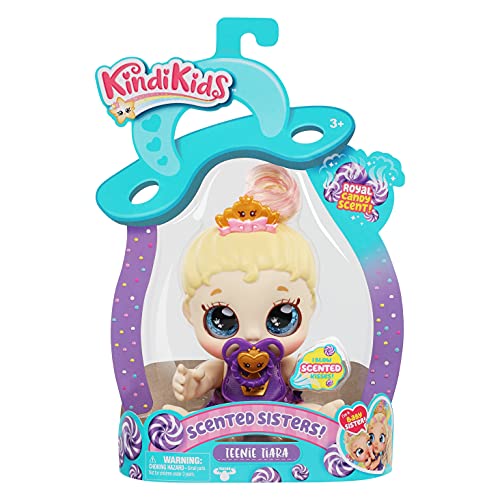 Kindi Kids Teenie Tiara - Muñeca de bebé Oficial con Ojos de Purpurina Grande, Brazos y piernas Blandas, pañal extraíble, Chupete y Babero (50127)