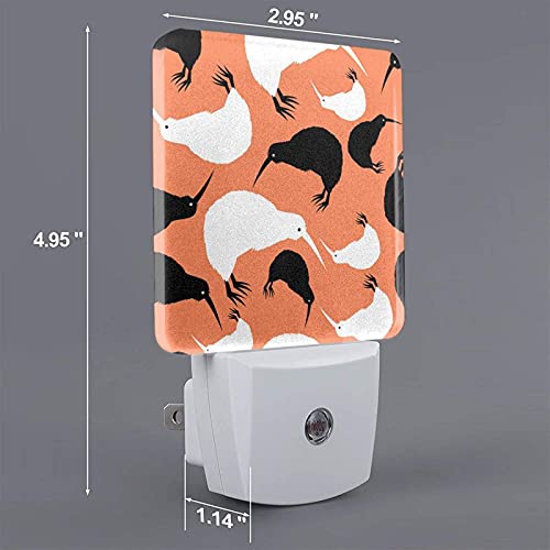 Kiwi Birds and Kiwi Fruits - Juego de 2 luces nocturnas LED enchufables con sensor automático de anochecer a amanecer para dormitorio, baño, cocina, pasillo, escaleras