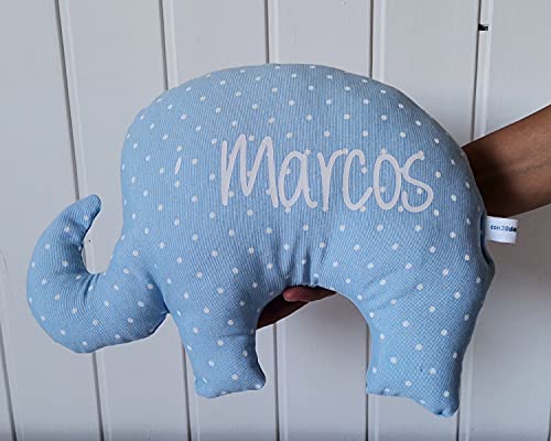 Cojín personalizado para bebé. Disponible en varias formas. Un regalo original para un recién nacido, niño o niña. Ideal para la decoración de una habitación infantil. Gran variedad de telas.